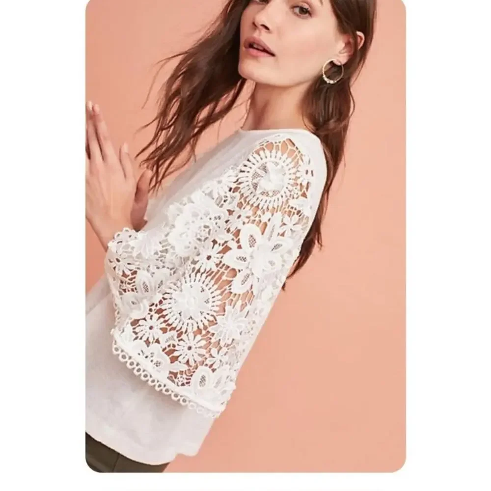 Anthropologie Eri + Ali Samara White Crochet Lace Bell Sleeve Top sz XS